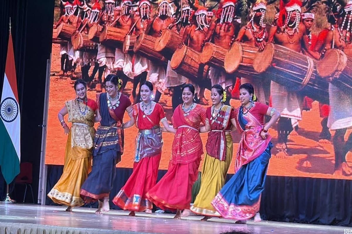 CG News: अमेरिका में मनाया गया छत्तीसगढ़ राज्य स्थापना दिवस का जश्न, CM साय ने कहा प्रवासी छत्तीसगढ़वासी दे रहे राज्य की संस्कृति को विश्व में पहचान