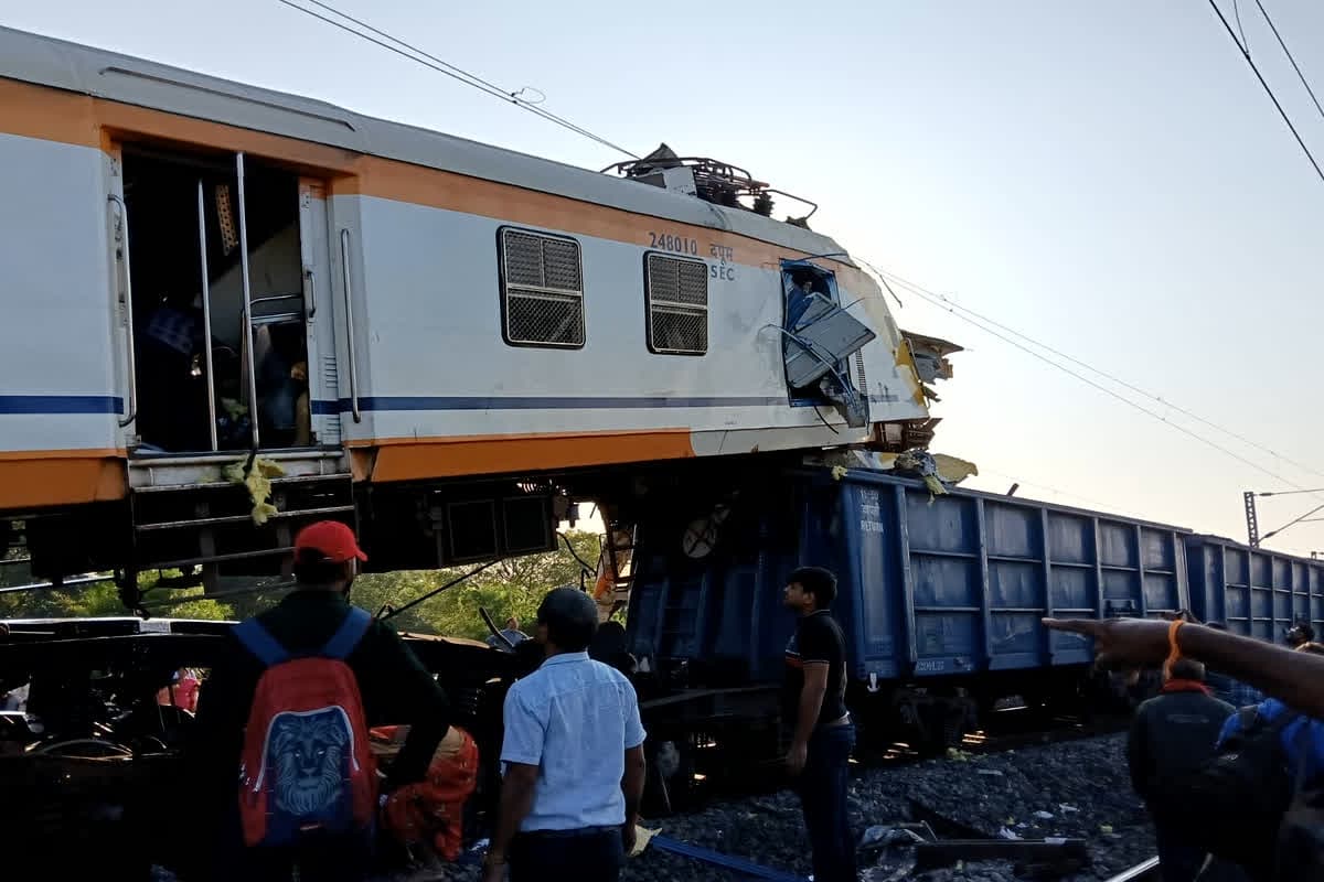 Bilaspur Train Accident: 4 नवंबर के भीषण रेल हादसे ने फिर छीनी एक और जान ! बिलासपुर हादसे में अब 14 मौतें, जांच में सामने आ सकते हैं चौंकाने वाले सच !