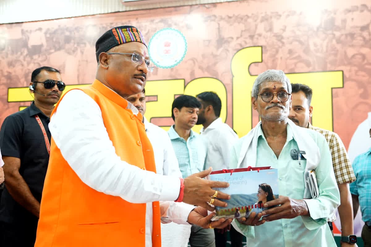CM Sai Jandarshan: आज दोपहर 12 बजे से 3 बजे तक होगा बड़ा संवाद… मुख्यमंत्री निवास में जनता रखेगी अपने मन की बात, सीएम साय करेंगे बात…
