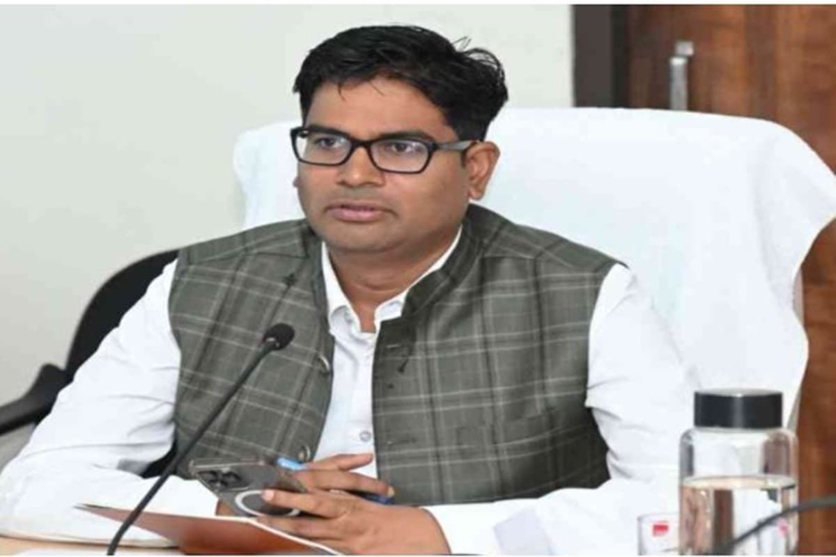 Raipur News: इनके नेताओं को दारू, कोयला, महादेव सट्टा का पैसा जमीन में खपाना था इसलिए…., मंत्री ओपी चौधरी ने क्यों कही ये बात ?
