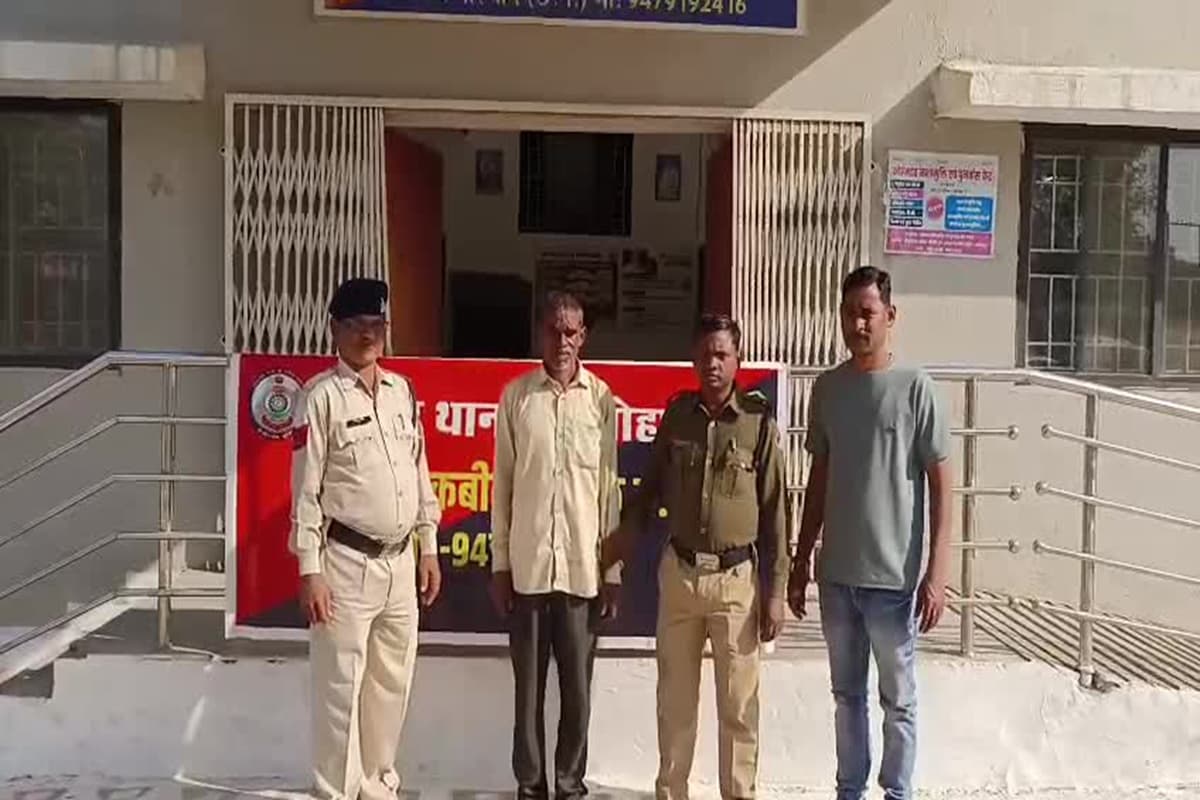 Kawardha News: ससुर ने ही की थी बहू की हत्या, सेप्टिक टैंक में शव डालकर ऊपर से किया सीमेंट प्लास्टर, बेटे की गैर हाजिरी में की ऐसी हरकत