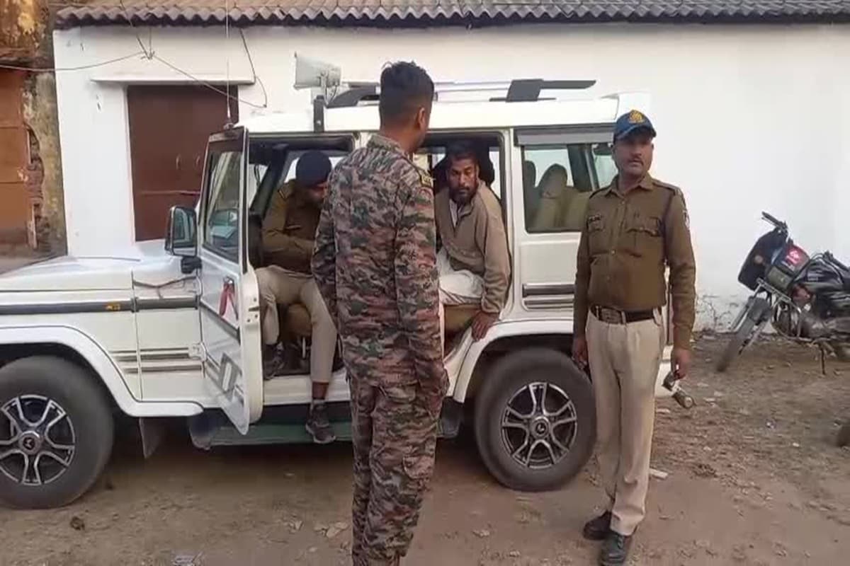 Satna News: लालच देकर धर्म परिवर्तन का बना रहे थे दबाव, आपत्तिजनक साहित्य के साथ तीन आरोपी गिरफ्तार