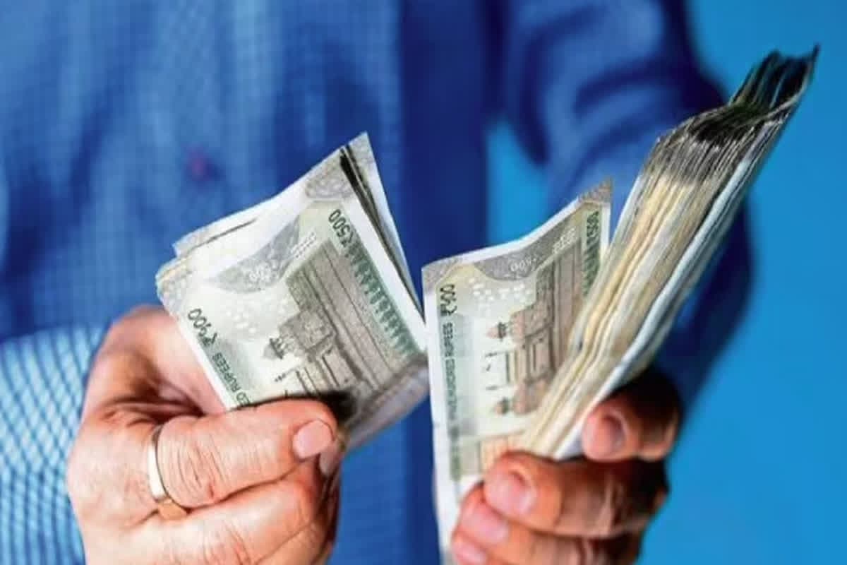 8th Pay Commission: केंद्रीय कर्मचारियों और पेंशनर्स के लिए बड़ी राहत, आखिरकार पेंशन में भी बदलाव की उम्मीद…