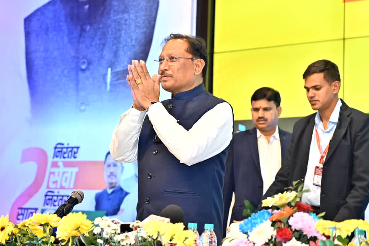 CM Vishnudeo Sai PC: छत्तीसगढ़ में जनविश्वास से जनकल्याण तक का सफर, 2 साल में योजनाओं का दिखा सीधा असर, सीएम साय ने प्रेस कॉन्फ्रेंस कर बताया विकास की कहानी