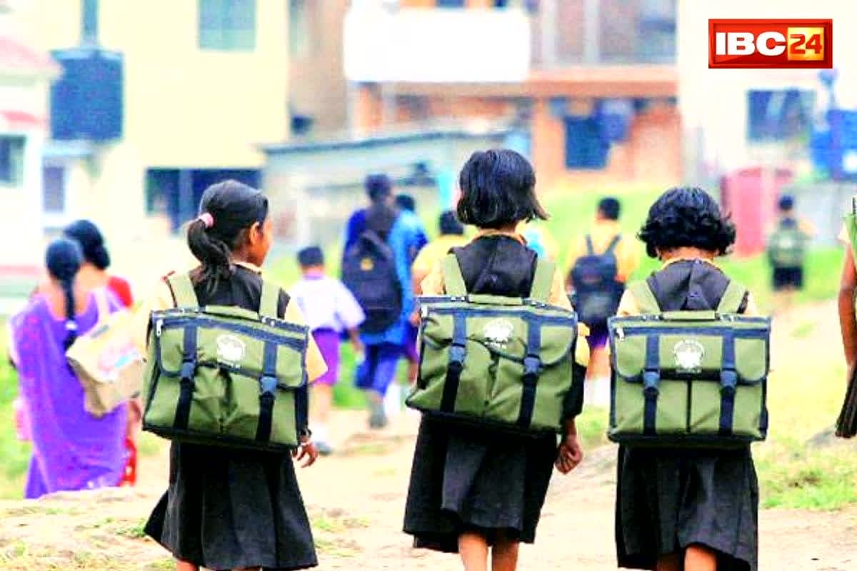 Madhya Pradesh News: मध्यप्रदेश में नहीं सुरक्षित हैं छात्राएं? स्कूल जाने निकली 3 बच्चियों के साथ हुआ कुछ ऐसा, जानकर दंग रह जाएंगे आप…