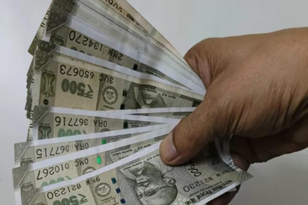 DA Hike: सरकारी कर्मचारियों के लिए बड़ी खुशखबरी! लागू हुई पुरानी पेंशन जैसी स्कीम, साल में 2 बार बढ़ेगा DA, इतनी होगी बेसिक