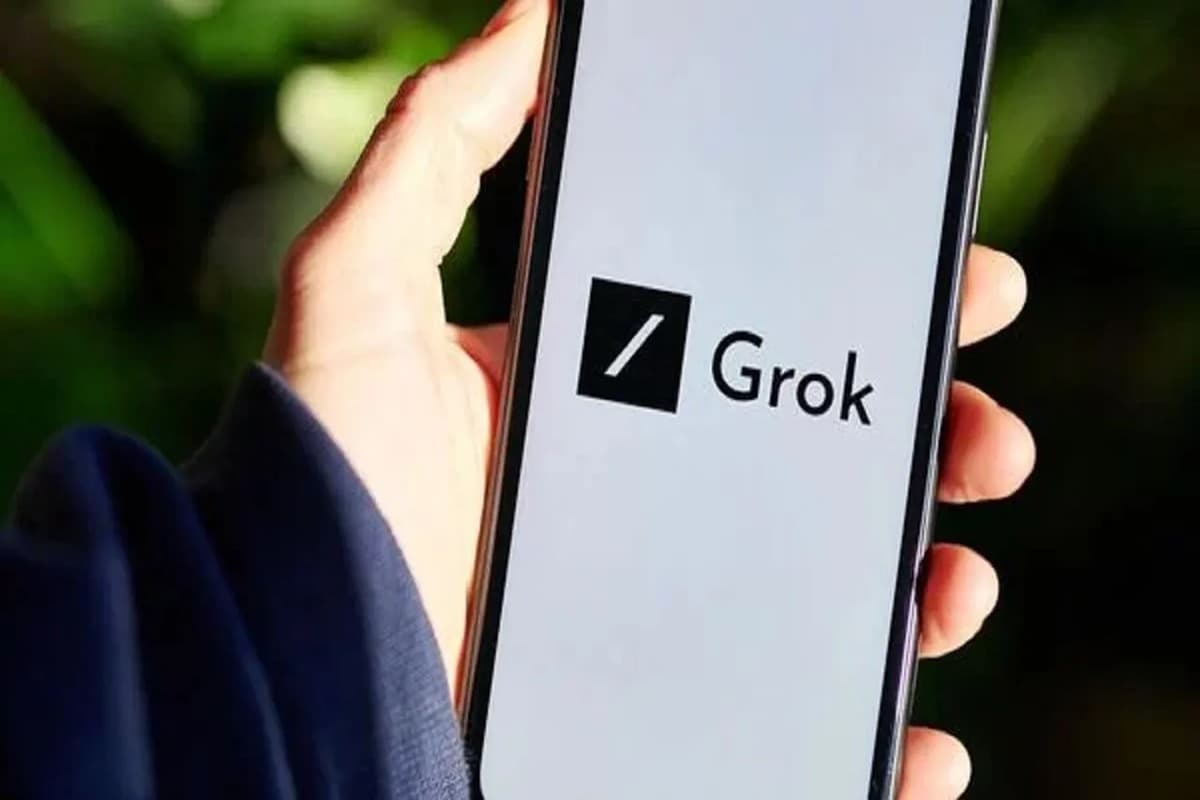 X Bans Pornographic Content : सोशल मीडिया प्लेटफॉर्म X पर अश्लील कंटेंट पर लगी रोक, Grok विवाद के बीच एलन मस्क का बड़ा फैसला, 600 अकाउंट डिलीट