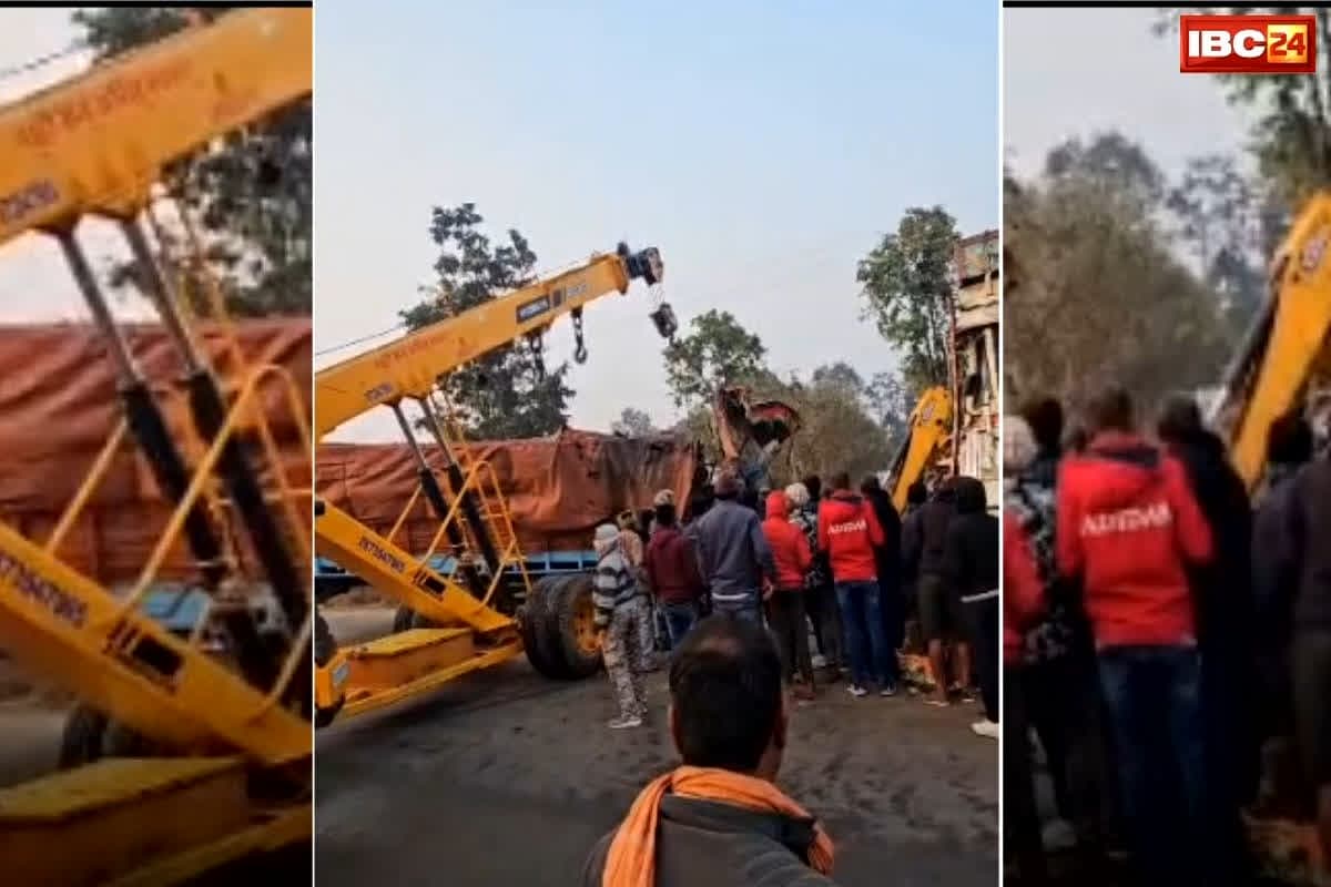 Kanker Accident News: कांकेर में दिल दहला देने वाली घटना, दो ट्रकों की भयानक टक्कर में तीन लोगों की मौत, शव ऐसी जगह मिले कि थम गई सबकी सांसें