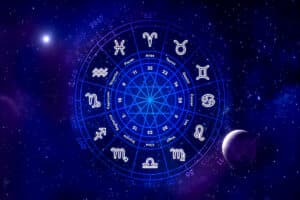 Aaj Ka Rashifal: आज महादेव की कृपा से चमकेगी इन राशि के जातकों की किस्मत, हर काम में मिलेगी तरक्की