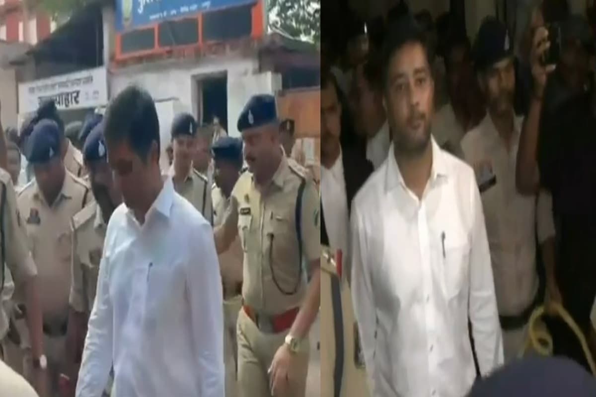 Chaitanya Baghel latest News: रायपुर जेल से रिहा हुए चैतन्य बघेल, बाहर बड़ी संख्या में जुटे कांग्रेस कार्यकर्ता