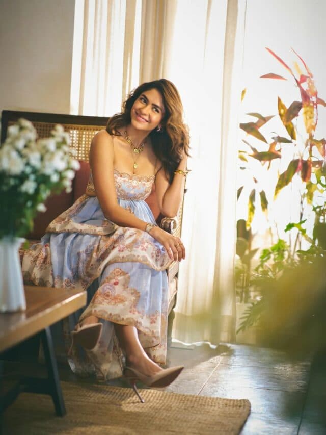 Mrunal Thakur Latest Photos: मृणाल ठाकुर का सादगी भरा अंदाज मोह लेगा आपका भी मन, यहां देखें खूबसूरत तस्वीरें