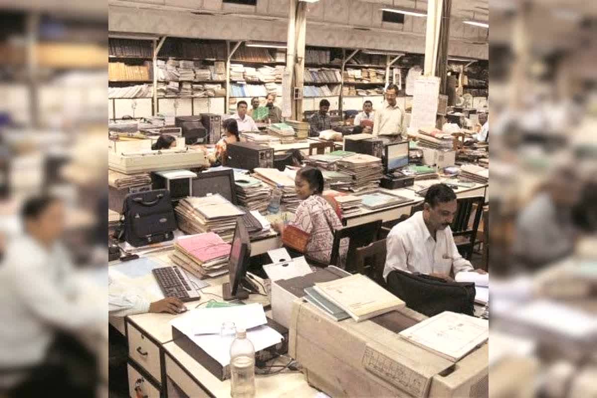 Sarkari Chutti 2026 Notification: अब इन त्योहारों पर भी मिलेगी सरकारी कर्मचारियों को छुट्टी, प्रशासन ने लिस्ट में 4 और त्योहारों को जोड़ा, आदेश जारी