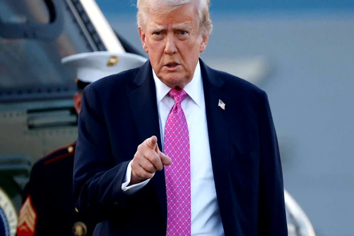 America Iran Tension: ईरान पर सैन्य कार्रवाई को लेकर ट्रंप ने लिया बड़ा फैसला, इन देशों पर 25% टैरिफ लगाने का भी ऐलान
