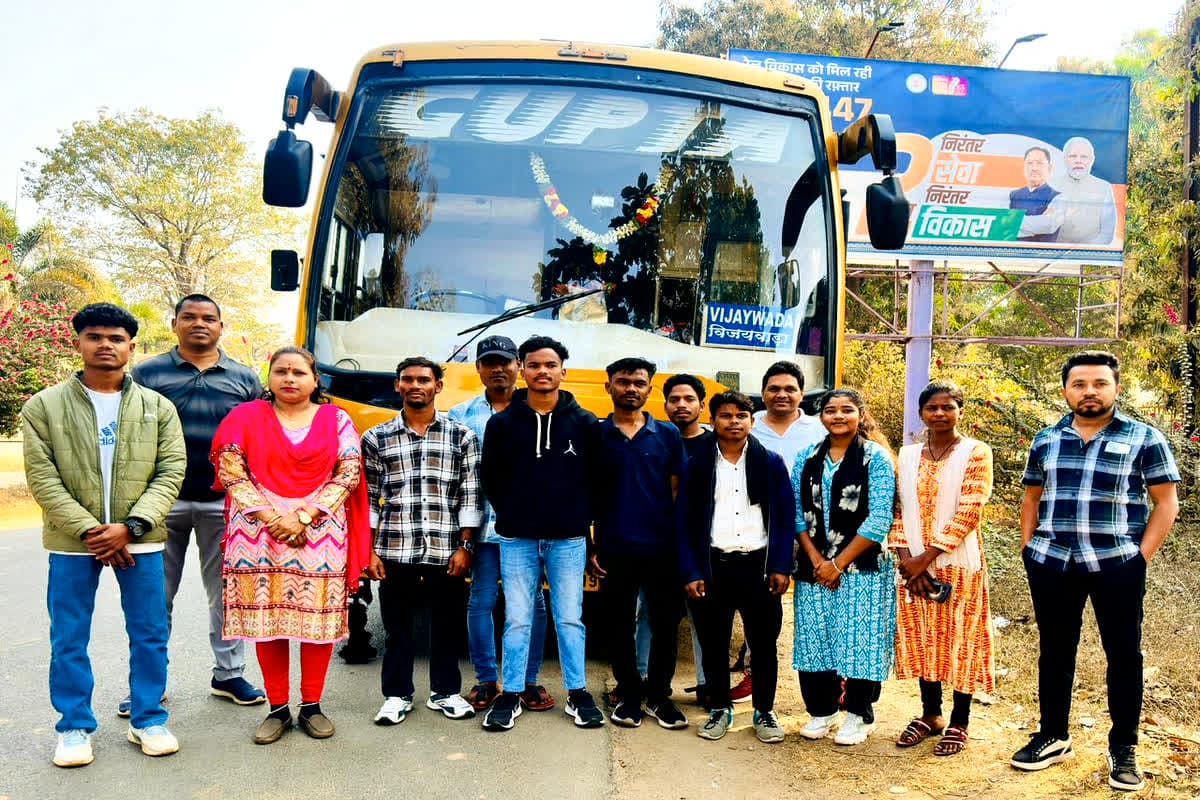 Akanksha Project Sukma : नक्सल प्रभावित सुकमा का बदलता चेहरा, 35 युवा सपनों को पूरा करने चेन्नई रवाना, जानें क्या है यह खास प्रोजेक्ट