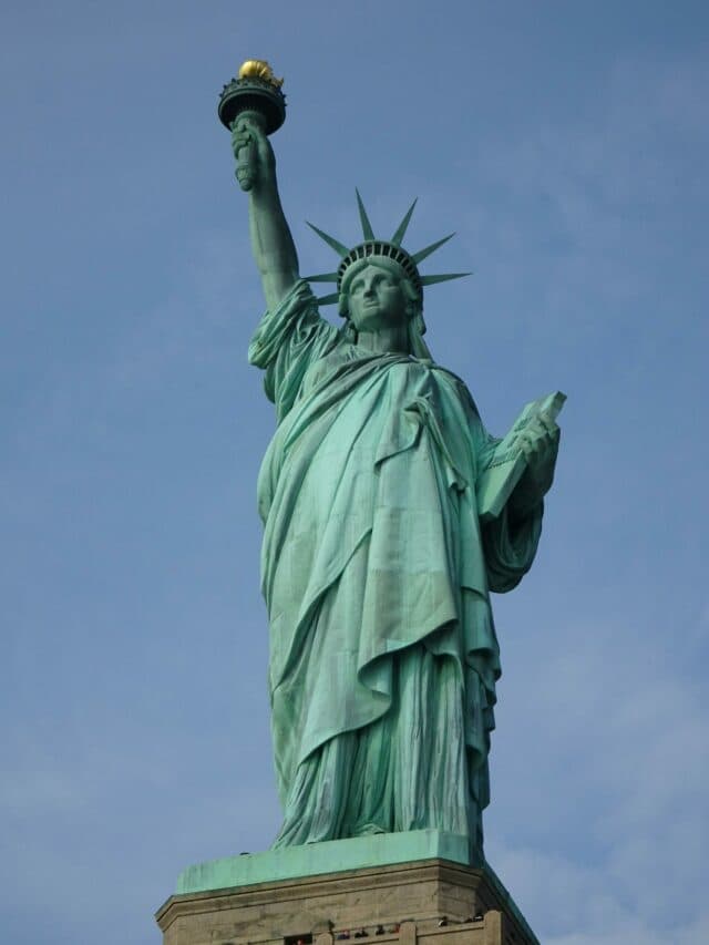 Statue of Liberty: क्यों है स्टैच्यू ऑफ लिबर्टी ‘हरी’? क्या यह जादू है या रासायनिक रिएक्शन?