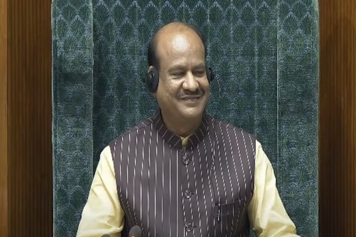 Om Birla Avishwas Prastav News: कांग्रेस समेत अन्य विपक्षी दलों को बड़ा झटका, लोकसभा स्पीकर के खिलाफ अविश्वास प्रस्ताव खारिज, सदन में हुआ जमकर हंगामा