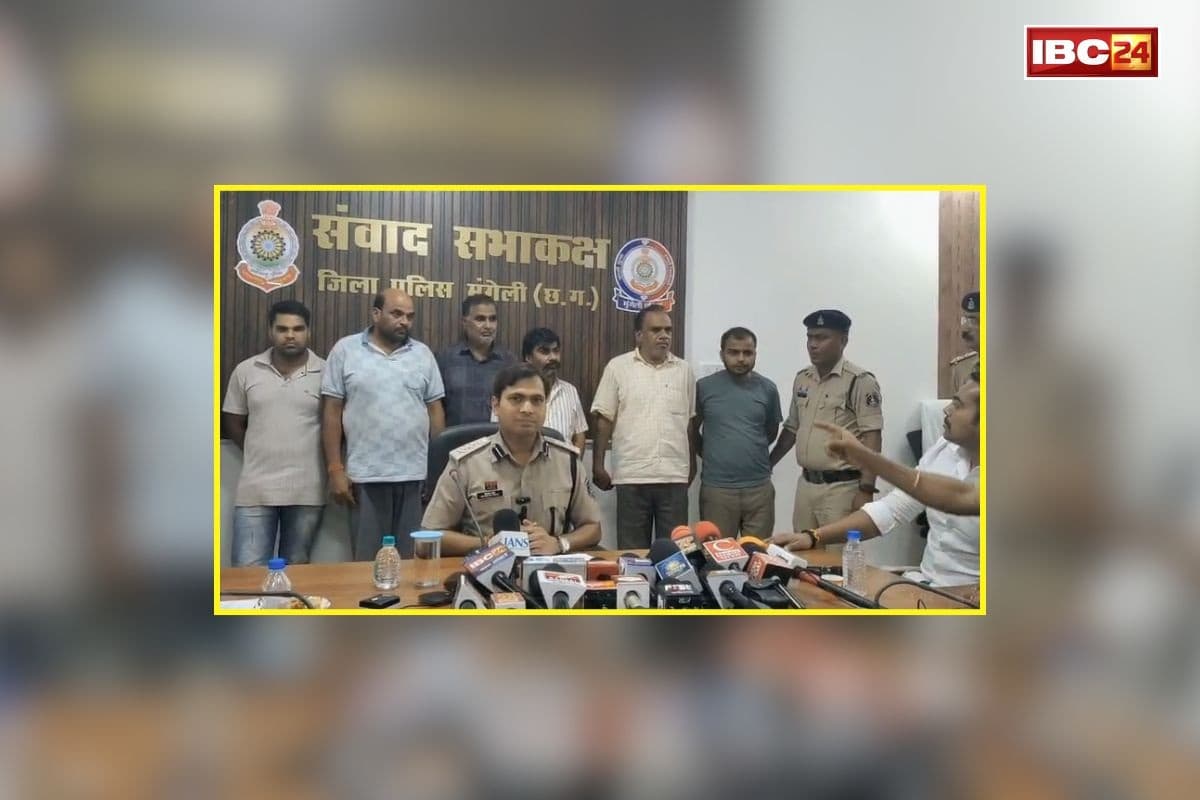 Retired Education Officer Murder News: पुलिस ने सुलझाई रिटायर्ड शिक्षा अधिकारी की हत्या की गुत्थी, परिवार के इन सदस्यों ने दी थी सुपारी, 15 लोगों को पुलिस ने किया गिरफ्तार