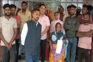 Municipal Workers Protest : त्योहार से ठीक पहले कर्मचारियों का फूटा गुस्सा! अधिकारियों की मनमानी से तंग आकर उठाया ये बड़ा कदम, प्रशासन के उड़े होश