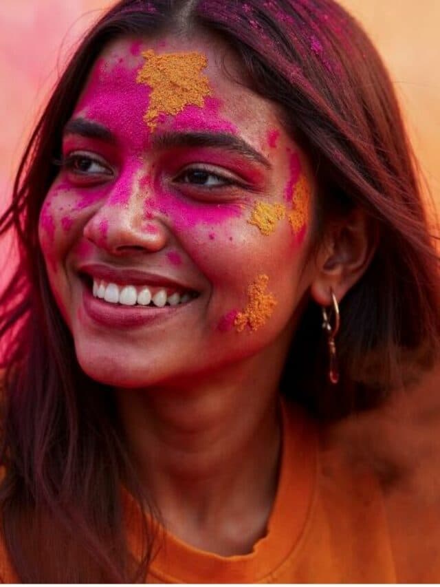 Holi Colour Removal Tips: होली खेली जमकर, अब रंग से छुटकारा मुश्किल? दादी-नानी के ये आसान नुस्खे अपनाएं, 10 मिनट में लौट जाएगी त्वचा की चमक