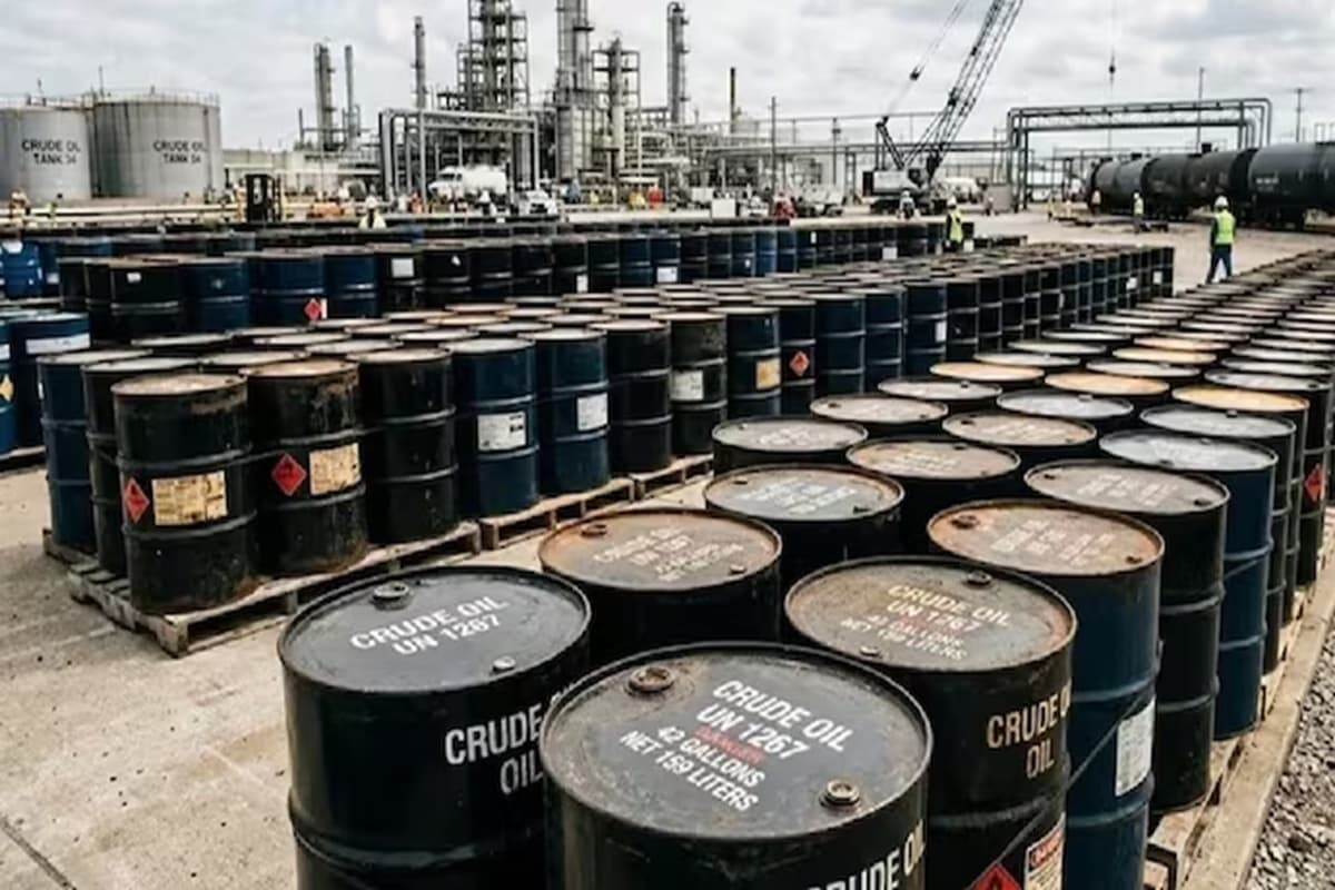 Crude Oil Stocks: भारत के पास बचा है केवल इतना क्रूड ऑयल! RTI के जरिए हुआ बड़ा खुलासा, जानिए किस इलाके में है कितना स्टॉक