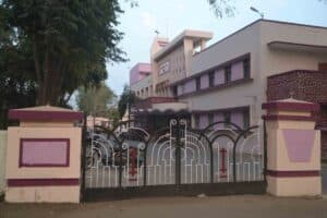Ratlam Nagar Nigam News: निगम सम्मेलन में इस कांग्रेस पार्षद के बिगड़े बोल, वीर सावरकर को बताया देशद्रोही, भड़के भाजपा पार्षदों ने फूंका पुतला