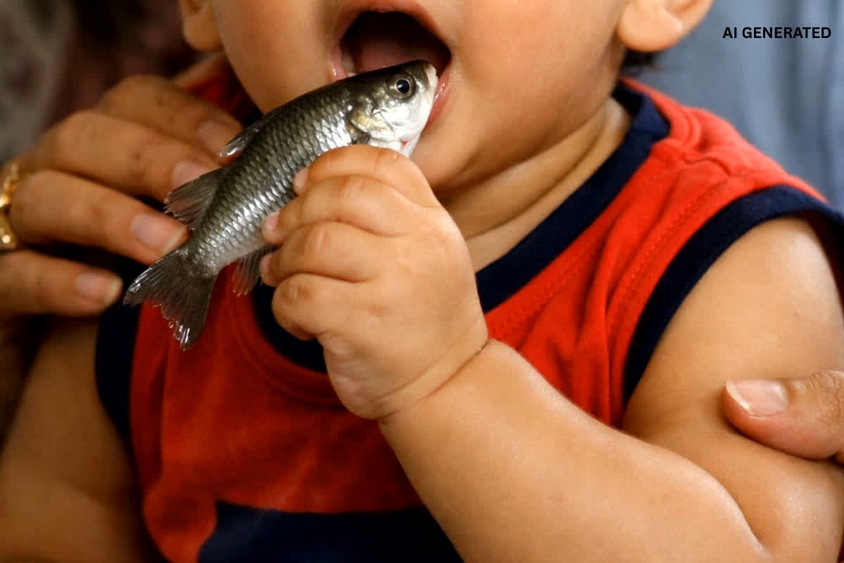Indore MY Hospital Fish Case : आधे घंटे तक रुकी रहीं सबकी सांसें! खेल-खेल में बच्चा निगल गया 3 इंच की मछली, फिर अस्पताल में जो हुआ…
