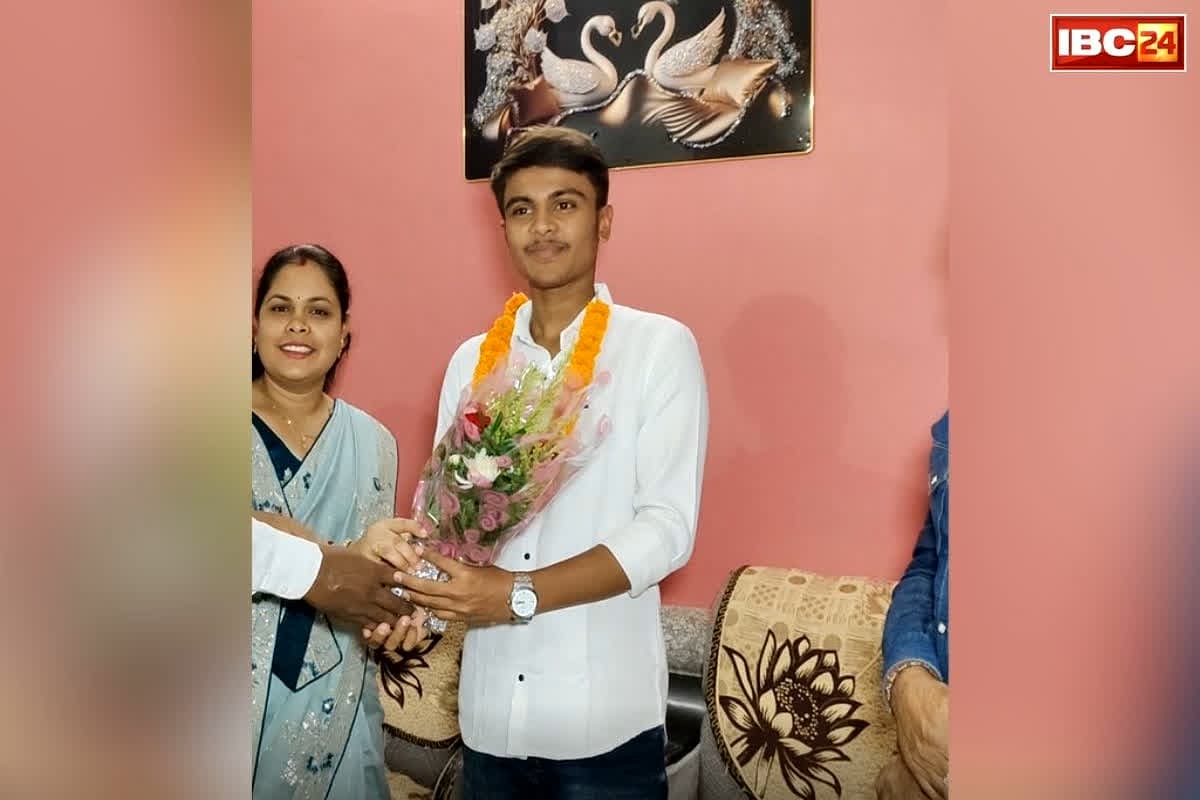 CGBSE Class 10th Result: जांजगीर के लोकेश ने किया कमाल! 10वीं मेरिट में ये स्थान किया हासिल, सोशल मीडिया पर कही ऐसी बात जिसे हर छात्र को सुननी चाहिए