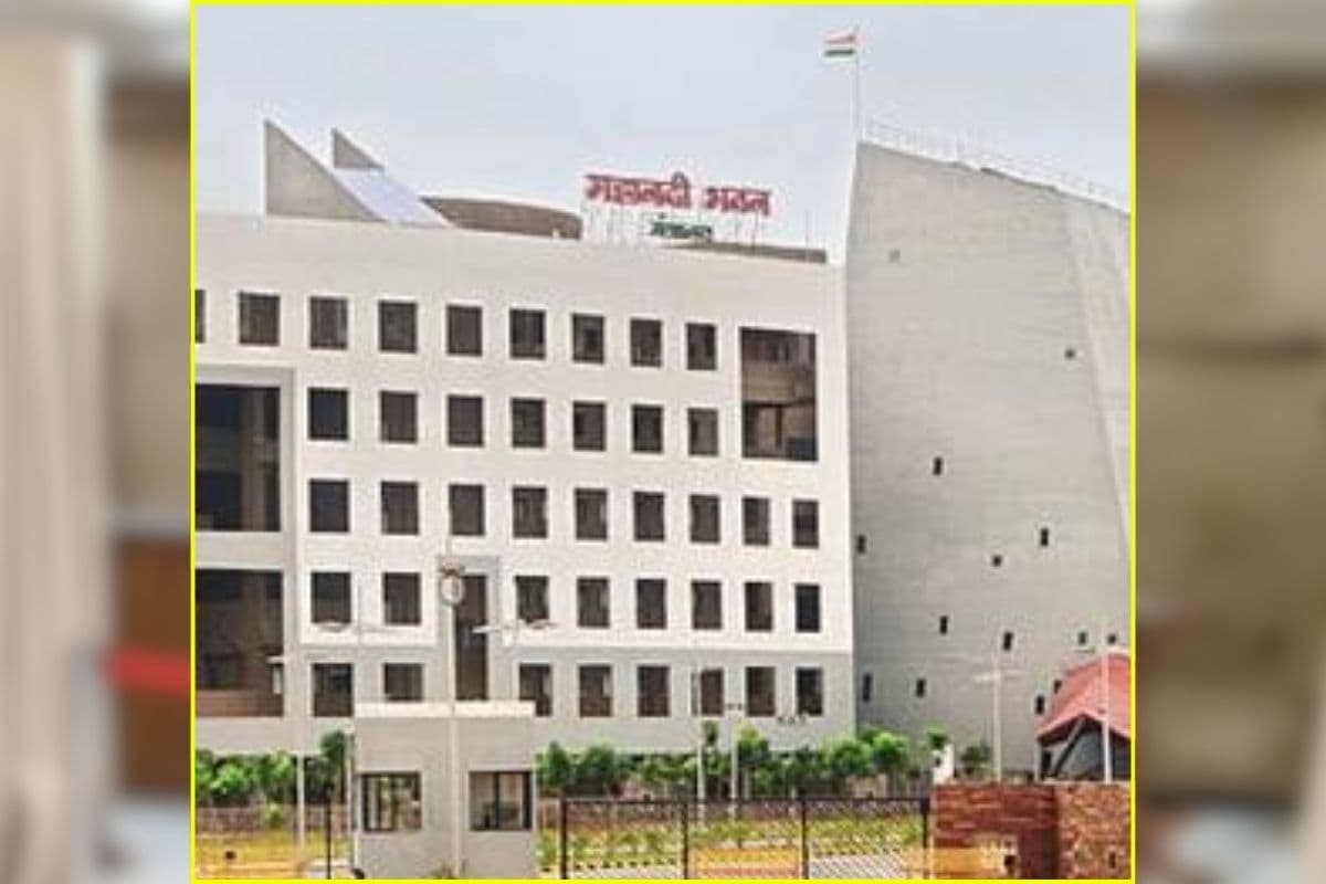 CG Transfer News: छत्तीसगढ़ में फिर दौड़ी तबादला एक्सप्रेस, मंत्रालय में पदस्थ 38 अफसर इधर से उधर, GAD ने जारी किया आदेश