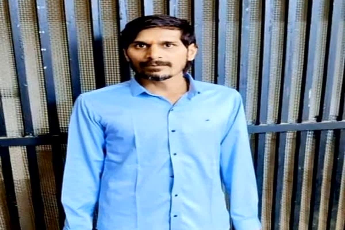 Criminal Ravi Sahu News: कुख्यात गांजा तस्कर रवि साहू की बढ़ी मुश्किलें, पुलिस ने शुरू की संपत्ति अटैच करने की कार्रवाई, नशे का कारोबार कर बनाई है इतने करोड़ की प्रॉपर्टी
