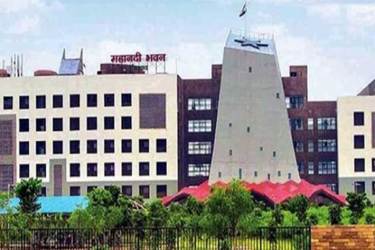 Chhattisgarh News: अब यहां के दौरे पर नहीं जाएंगे अफसर, इस माध्यम से होगी बैठकें, खर्चों में कटौती के लिए साय सरकार ने जारी किया ये निर्देश