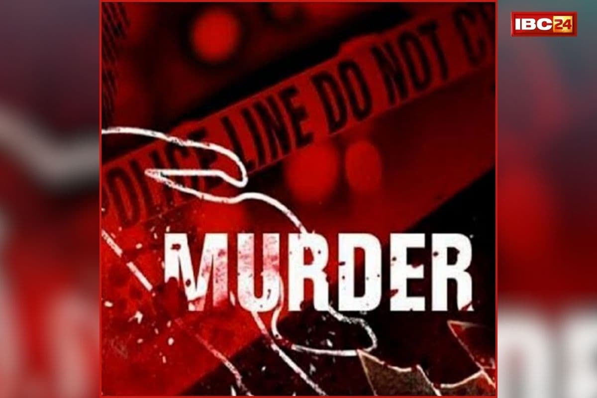 UP Crime News: एक परिवार के तीन सदस्यों की हत्या गांव, इलाके में मचा हड़कंप, हालत देख पुलिस भी रह गई हैरान