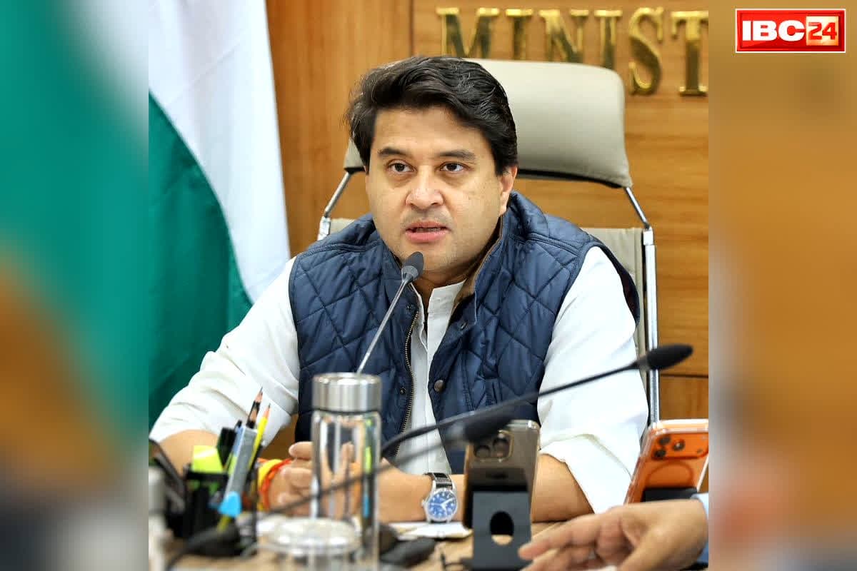 Jyotiraditya Scindia Latest News: “हिंदी पत्रकारिता ने देश के विकास और जनजागरण में महत्वपूर्ण भूमिका निभाई”.. केंद्रीय मंत्री ज्योतिरादित्य सिंधिया ने दी दिवंगत महान पत्रकारों को श्रद्धांजलि