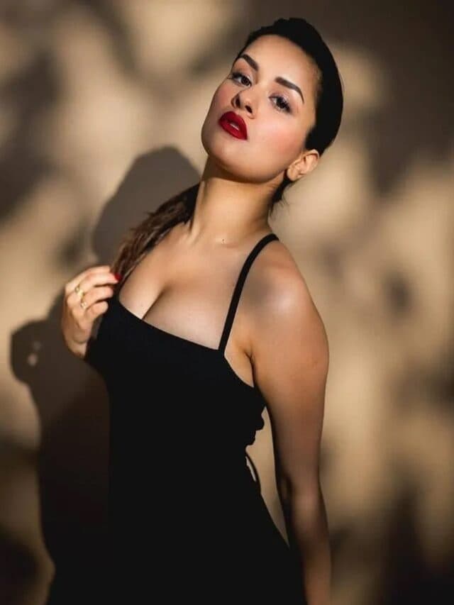 Avneet Kaur Hot Pic: बॉलीवुड की इस बोल्ड बेब्स ने उड़ाए सबके होश, शेयर कर दी हद से ज्यादा बोल्ड तस्वीरें, देखें यहां