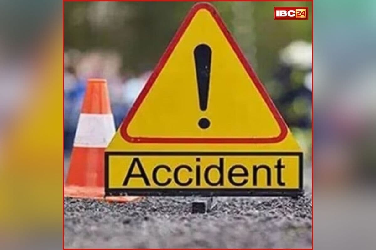 UP Road Accident News: चाचा-भतीजे समेत इतने लोगों की मौत, सड़क पर मची चीख-पुकार, जानें कैसे हुआ भयावह हादसा