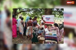 Dantewada News: फूलपाड़ में AM/NS इंडिया का विशेष स्वास्थ्य शिविर, बीपी, शुगर और मलेरिया जांच के साथ ग्रामीणों का हुआ मुफ्त इलाज