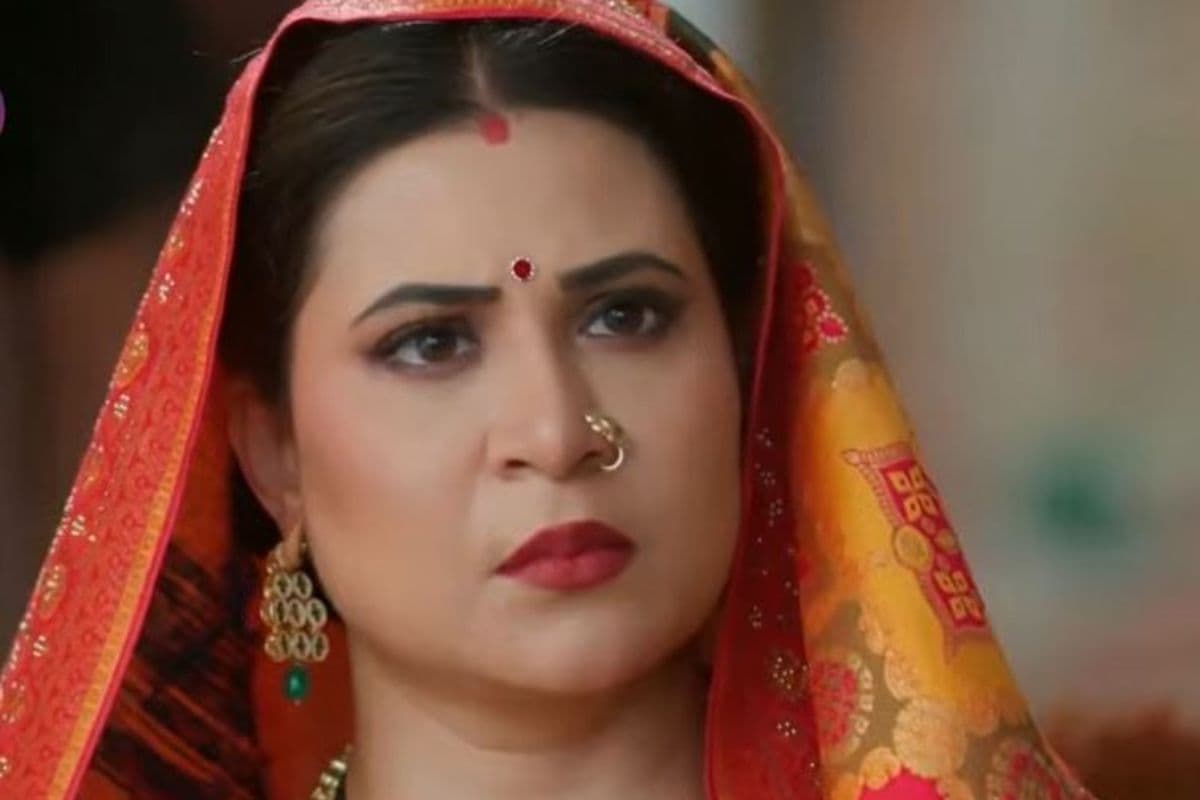 Vasudha: चंद्रिका का चौंकाने वाला प्रस्ताव! असमंजस में फंसी वसुधा.. आख़िर क्यों वसुधा के अचार के बिज़नेस के पीछे, हाथ धोकर पड़ा है समर?
