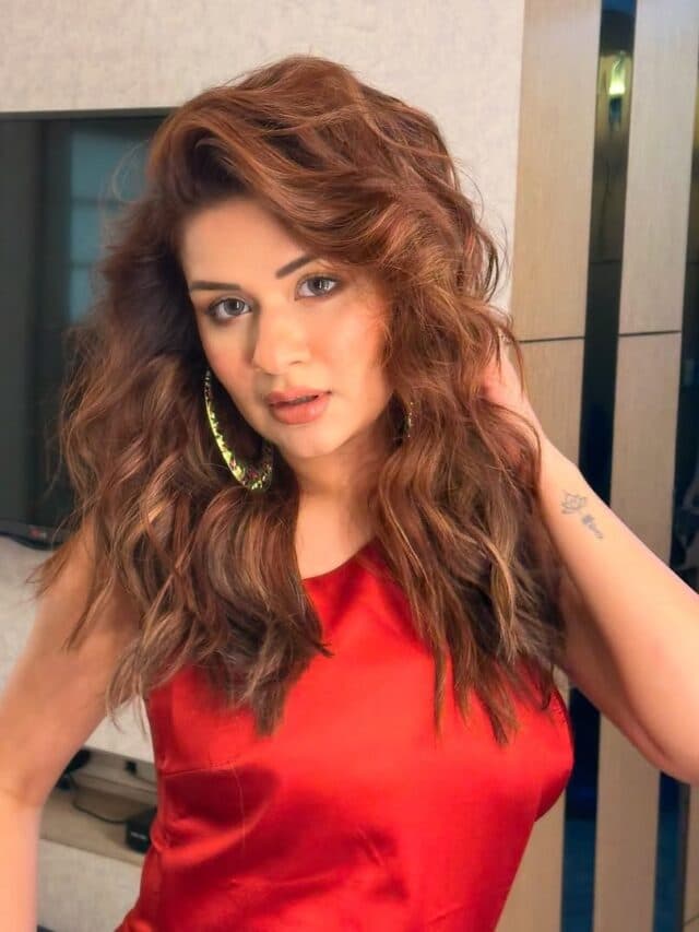 Avneet Kaur Hot Pic: रेड ड्रेस में इस एक्ट्रेस ने शेयर की हॉट तस्वीरें, बोल्डनेस देख फैंस के भी उड़े होश