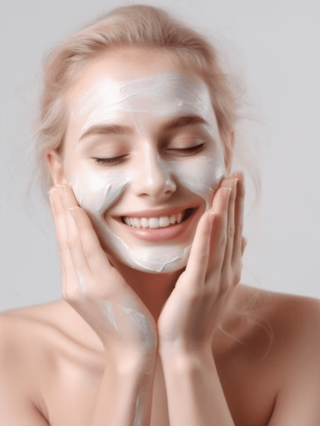 Oily skin care tips : गर्मियों में चेहरे पर आ जाता है बहुत ज्यादा तेल? बस आजमाएं ये आसान ट्रिक्स