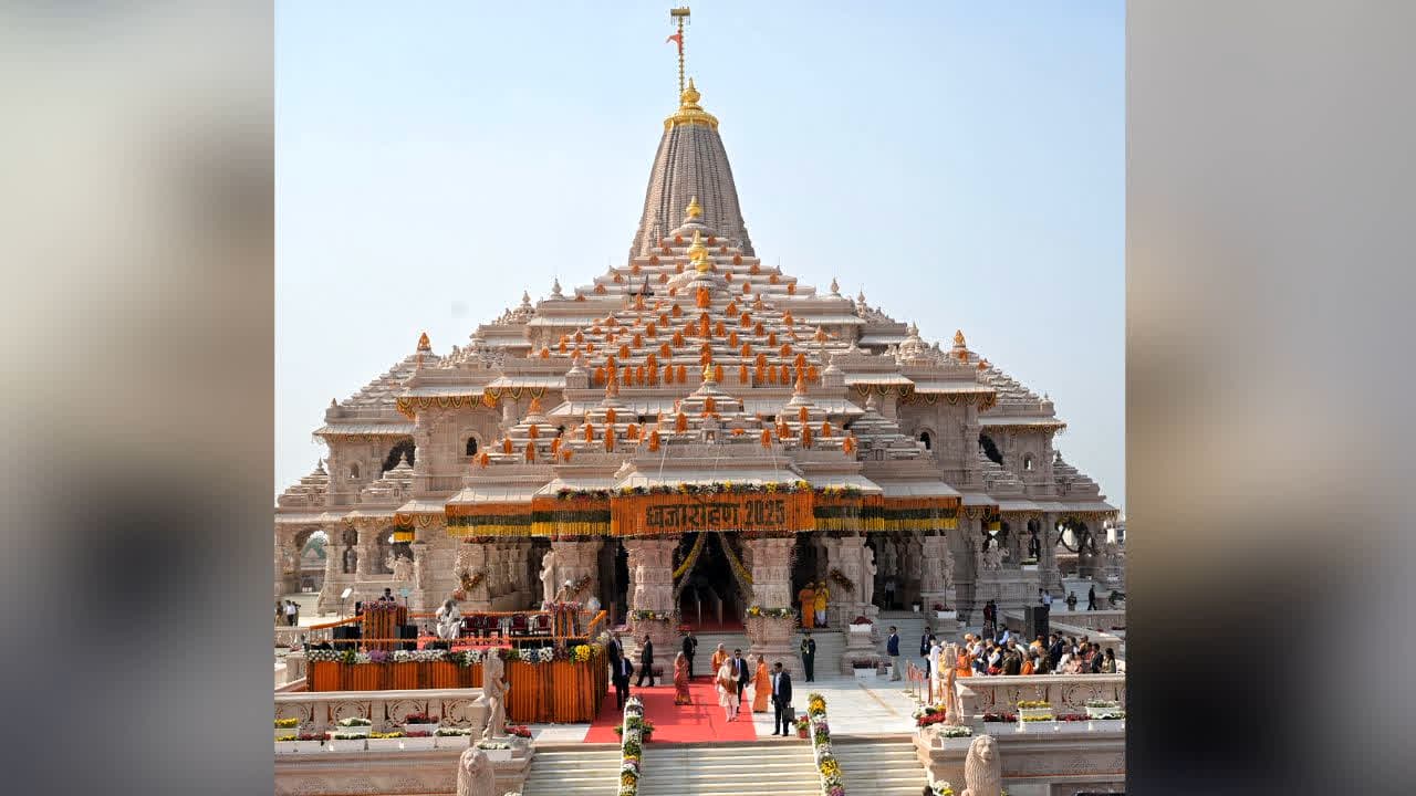 Ram Mandir Donation Total Amount: राम मंदिर को दान में अब तक मिले इतने करोड़ रुपए, बैठक के बाद ट्रस्ट ने किया बड़ा खुलासा, जानिए कहां है आभूषण सहित अन्य सामान