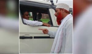 Khandwa Parshad Viral Video: ‘मर्द हो तो हमारे सामने आते…’ इंजीनियर को धमकाते दिखे पार्षद, वीडियो वायरल होते ही मचा बवाल