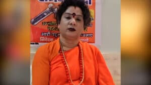 Datia Bypoll Sanjana Chauhan : दतिया उपचुनाव में किन्नर महामंडलेश्वर की एंट्री! चुनावी मैदान में उतरते ही दिया ऐसा बयान, गरमा गई सियासत