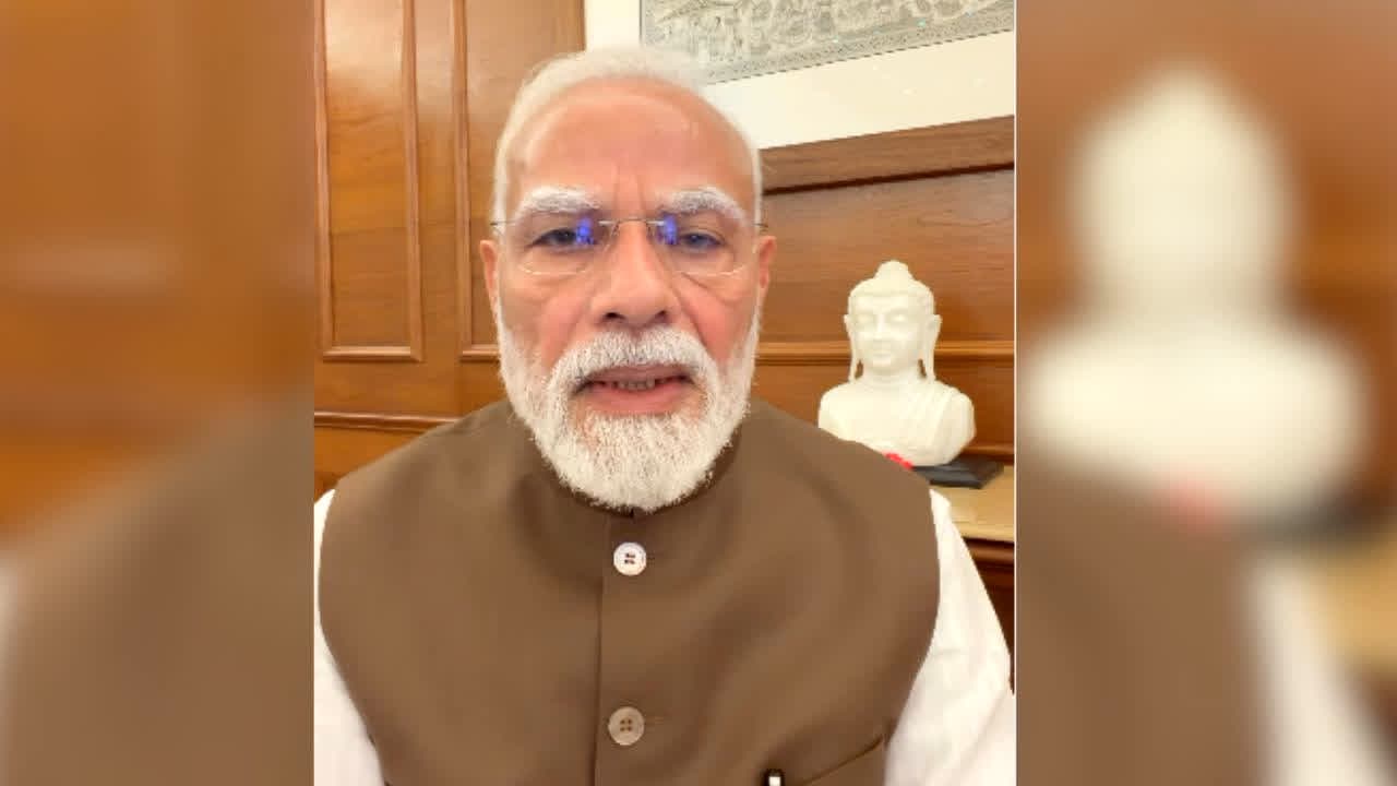 PM Modi New Video : सोशल मीडिया पर एक्टिव हुए पीएम मोदी! छात्रों के नाम जारी किया खास वीडियो, पेपर लीक पर सुनाया बड़ा फैसला