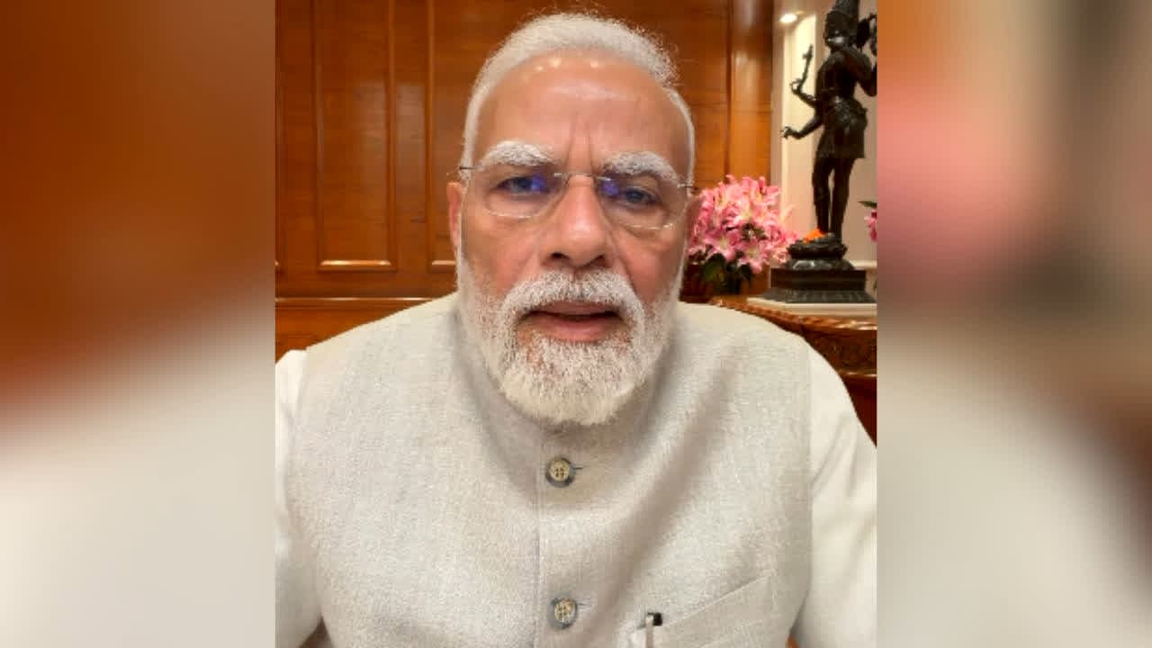 PM Modi New video : मेरी मां को भी गालियां दी गईं…’ PM मोदी ने सुनाया अपना दर्द, बच्चों को लेकर कही दिल छू लेने वाली बात