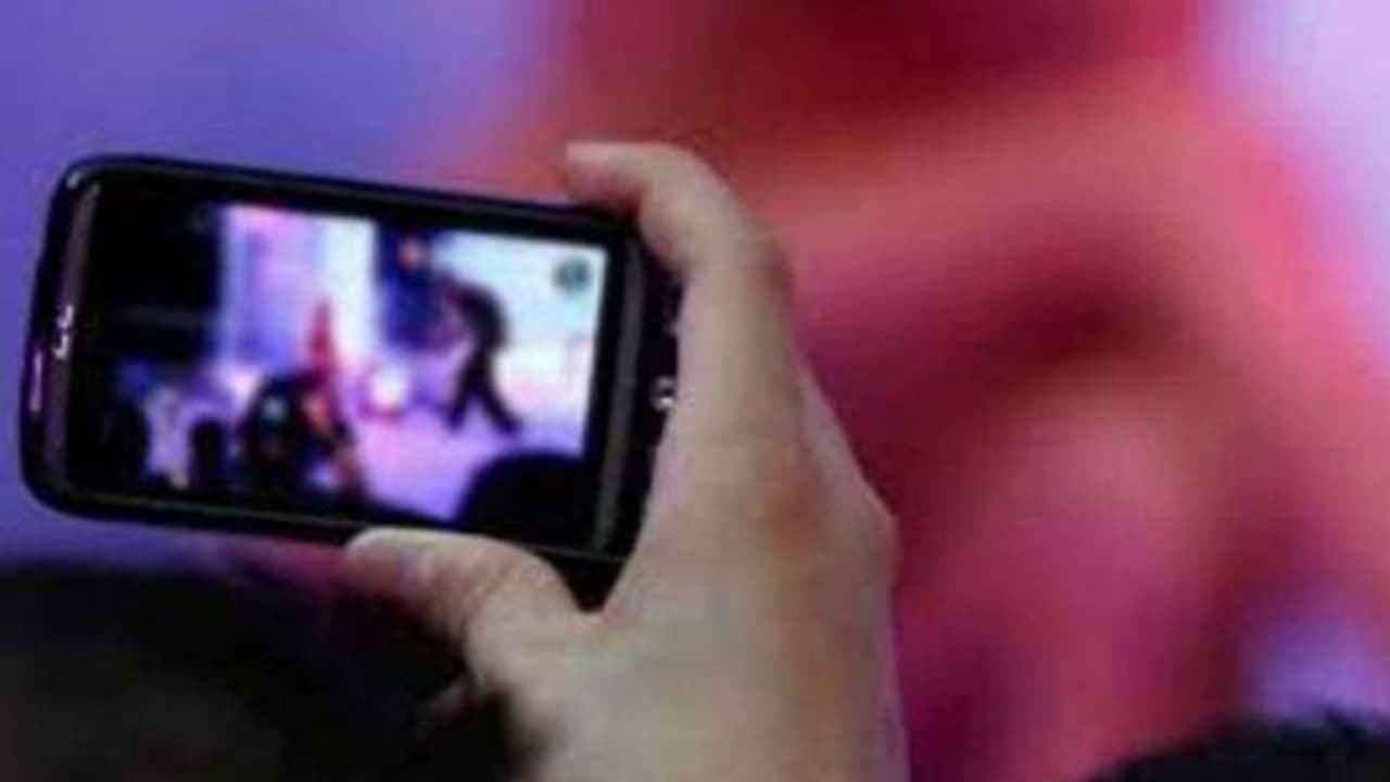 Guna Crime News: इंस्टाग्राम फ्रेंड बना ‘डिजिटल दरिंदा’! पहचान छिपाकर हिंदू लड़की के साथ किया घिनौना काम, अब पहुंचा सलाखों के पीछे