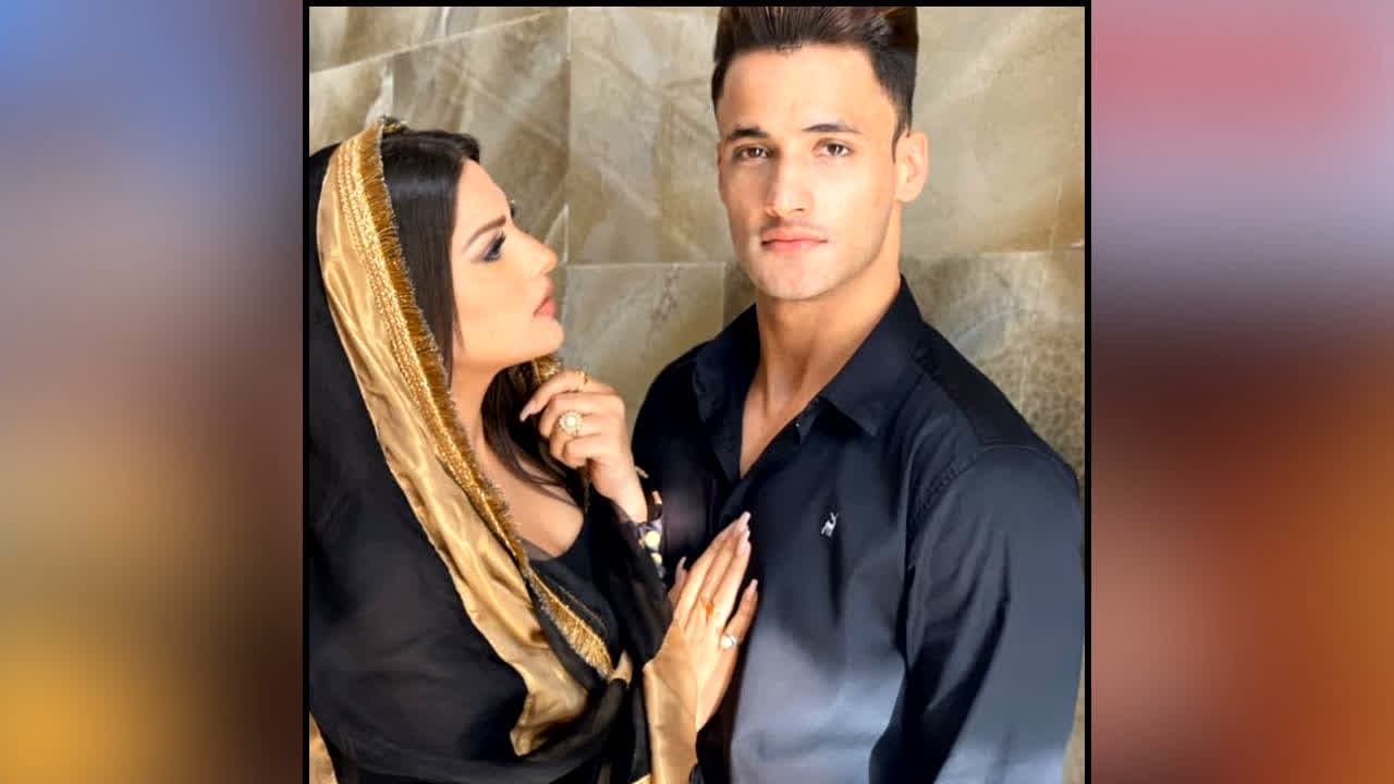 Himanshi khurana Conversion News : हिमांशी खुराना ने खोला पुराने रिश्ते का राज! पूजा-पाठ से रोका तो मन में आया ये डर, बोलीं- ‘आस्था से समझौता नहीं कर सकती’