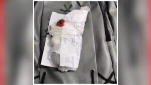 Mandla Crime News: 12वीं के छात्र के बैग खुलते ही स्कूल में मचा हड़कंप, चेकिंग के दौरान मिला ऐसा चीज, देखकर शिक्षक भी रह गए हैरान