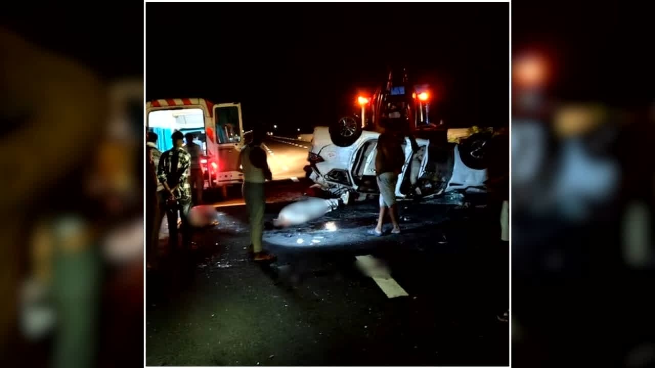 Ratlam Road Accident: खाटूश्यामजी दर्शन के लिए निकला परिवार हादसे का शिकार, 4 लोगों की मौत...कार के उड़े परखच्चे /image: Social Media