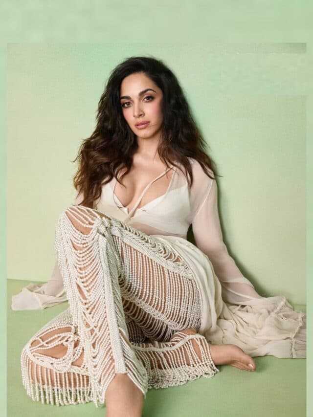 Kiara Advani family Kiara Advani Hot Look: ‘टॉक्सिक’ की हीरोइन ने ढाया कहर! इन तस्वीरों में दिखा गजब का अंदाज!