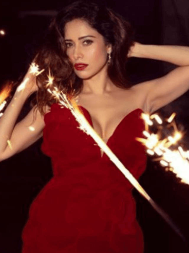 Nushrratt Bharuccha Hot Pic: इस बॉलीवुड एक्ट्रेस ने स्ट्रैपलेस ड्रेस में दिखाया हॉट अवतार, सोशल मीडिया पर वायरल हुई स्टनिंग तस्वीरें