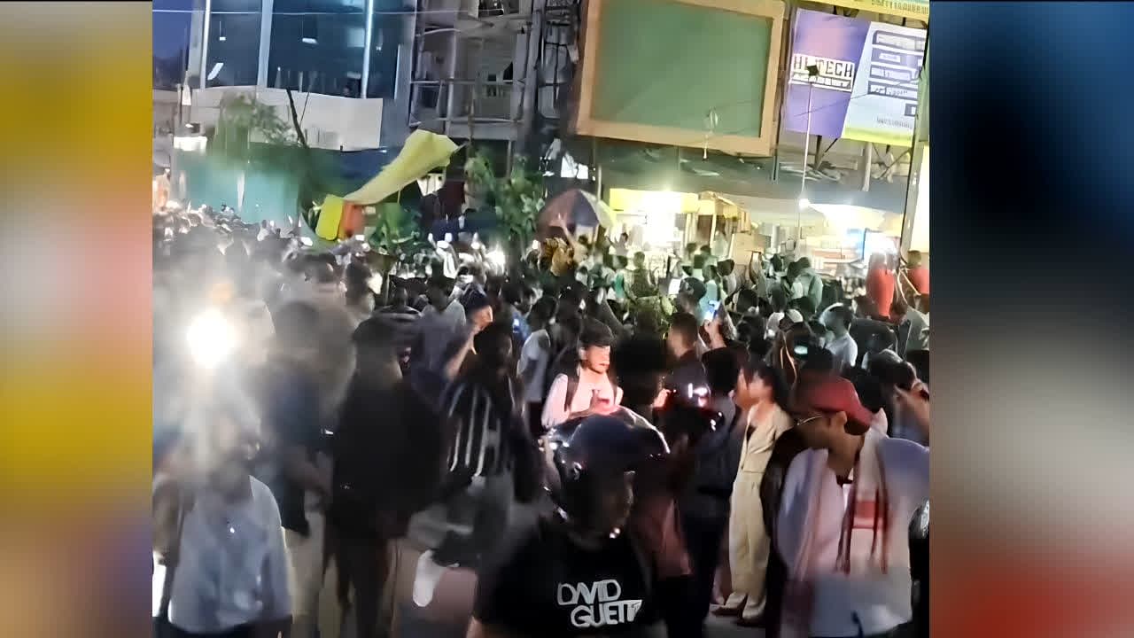 Ranchi Student Protest News : रांची में छात्र आंदोलन का बड़ा अपडेट! आज सरकार से होगी बातचीत, मांगें नहीं मानीं तो उठाएंगे ये बड़ा कदम